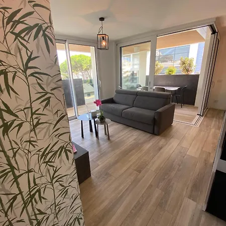 Penthouse Golden Lux With Sea View Apartamento Lignano Sabbiadoro Exterior foto