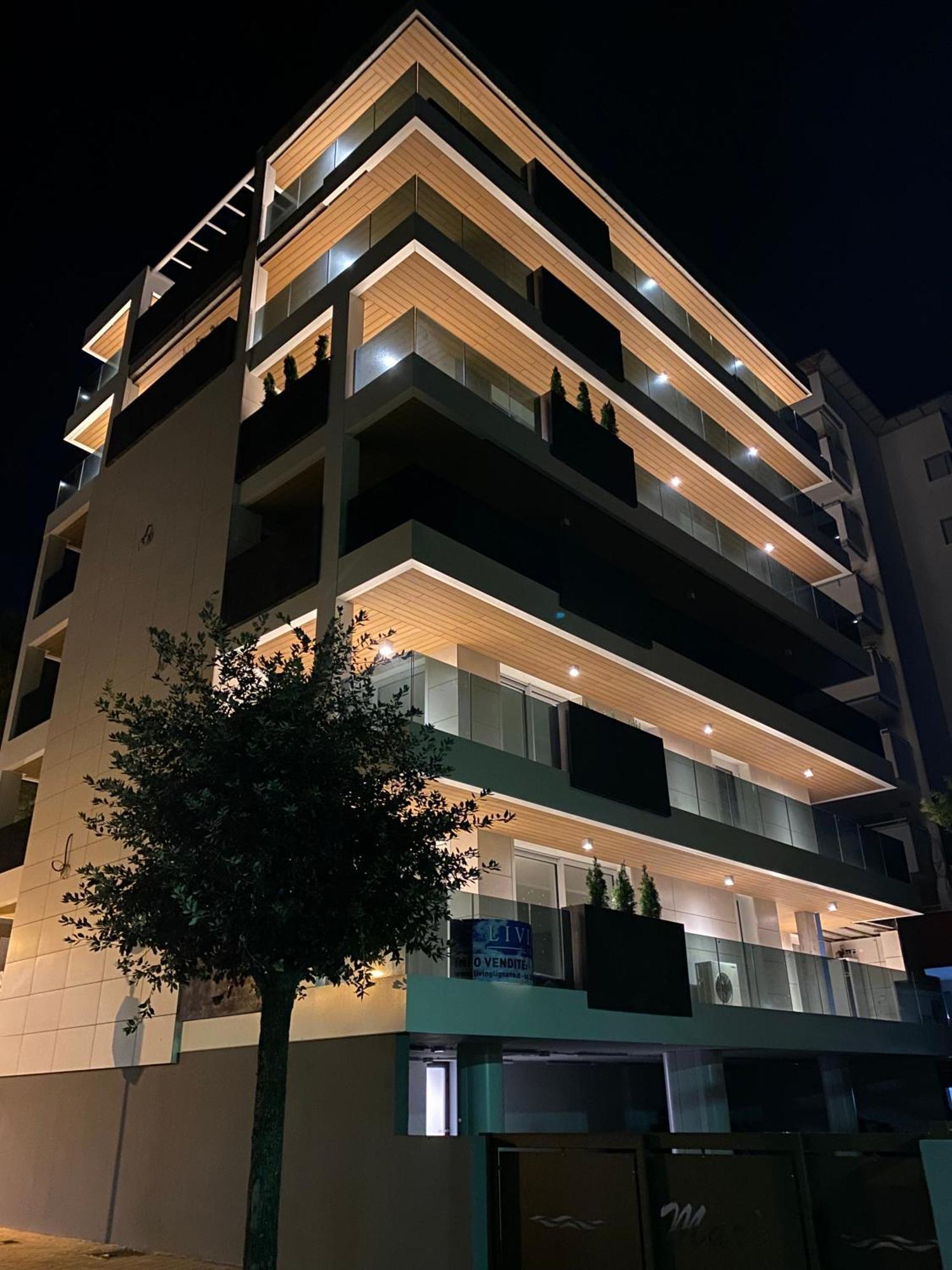 Penthouse Golden Lux With Sea View Apartamento Lignano Sabbiadoro